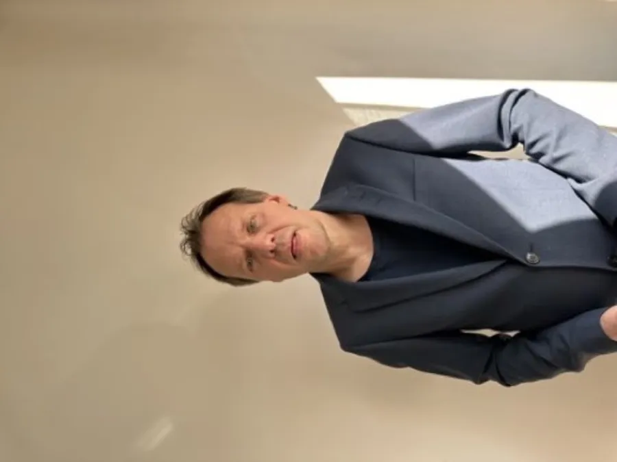Andreas Otter, Porträt, dunkles Sakko